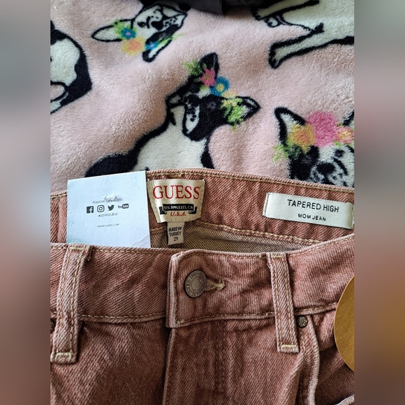 Guess Ladies Recycled Cotton Plush Pink Jeans - size 29 - Picture 8 of 8